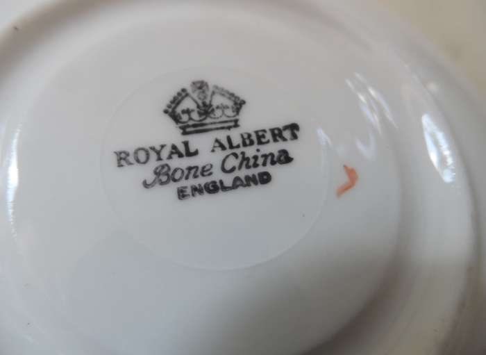 ROYAL ALBERT SAUCER '  light  pastel green , gilded  rim    ' replacement item , 1 available