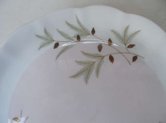 ROYAL ALBERT  TAB HANDLED SANDWICH, CAKE , GATEAU , PLATTER ' BRAEMAR ' .