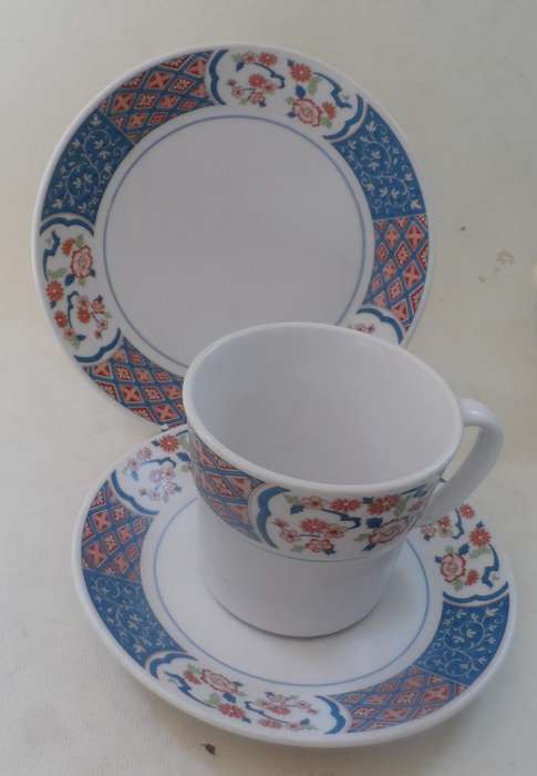 NORITAKE PROGRESSION CHINA JAPAN TRIOS ' MING GARDEN ' No. 6966 REPLACEMENTS ( 2 AVAILABLE )