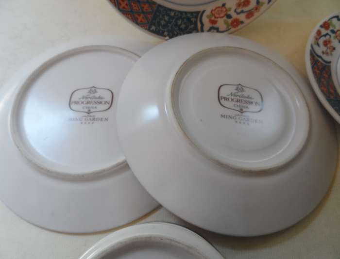 NORITAKE PROGRESSION CHINA JAPAN TRIOS ' MING GARDEN ' No. 6966 REPLACEMENTS ( 2 AVAILABLE )