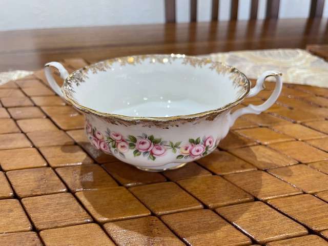 Royal Albert Dimity Rose Soup coupe