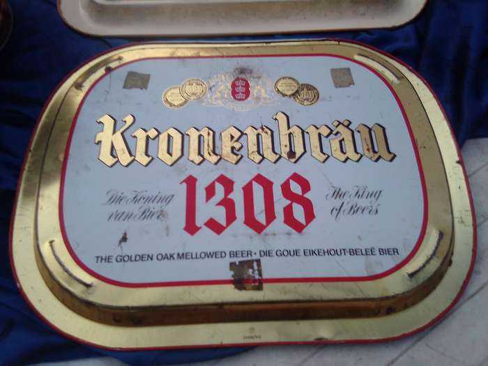 Bar/Pub accessories joblot.   Please note that the Jupiler can is EMPTY.