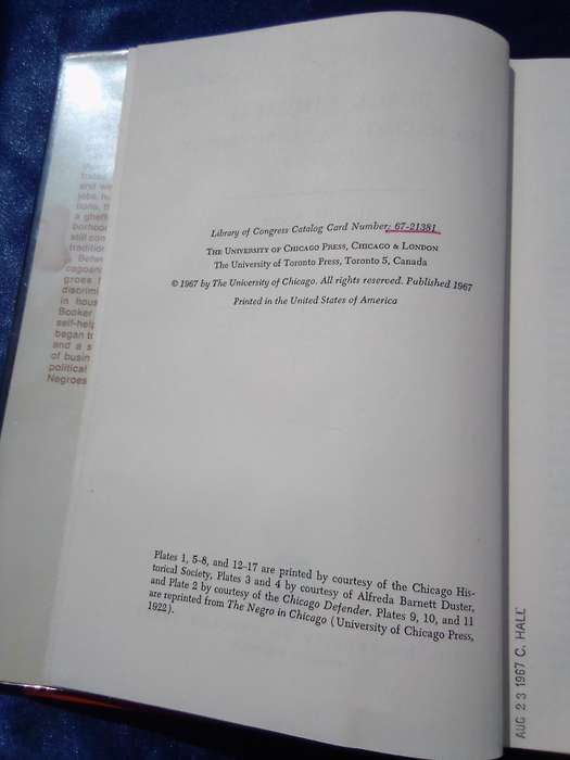 "Black Chicago". The Making of a Negro Ghetto 1890-1920". Hard cover.