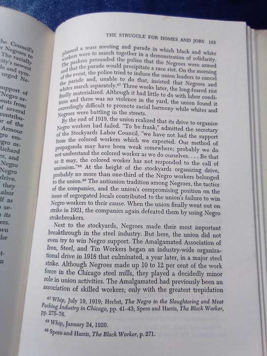"Black Chicago". The Making of a Negro Ghetto 1890-1920". Hard cover.