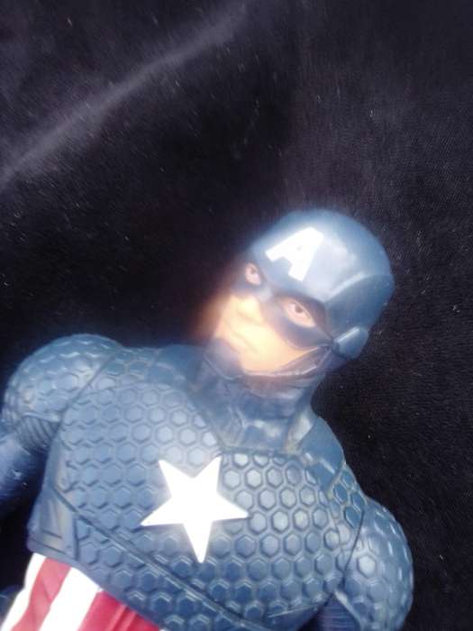 10" high Super Hero figurine.  Captain America.