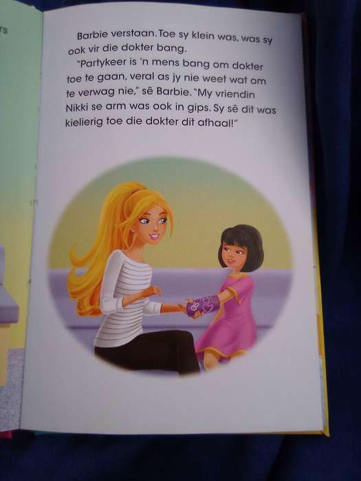 "Barbie.  Dalk word ek'n Dokter". Hard cover.