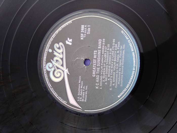 L.P. KC & The Sunshine Band.  Greatest Hits   Cover: Very good. L.P.:Very good.