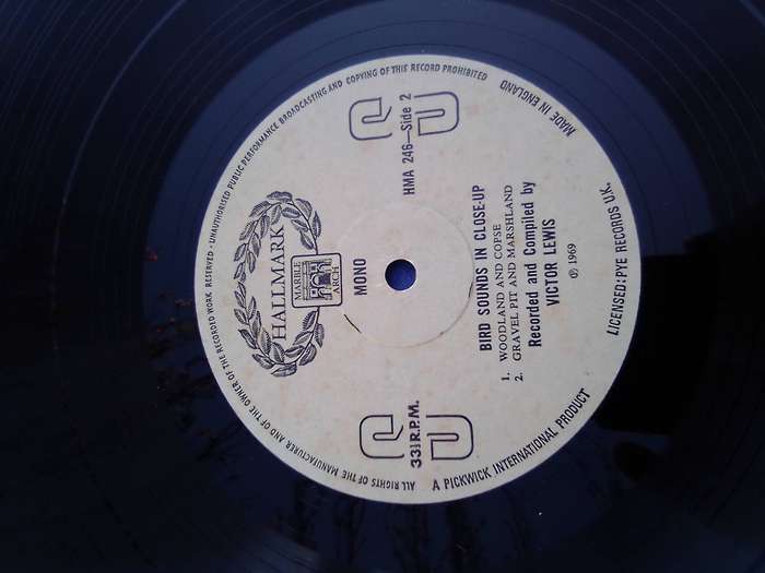 L.P.  Bird Sounds in Close-up.. Cover: Very good. L.P.:Very good.