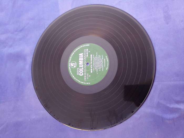 L.P.  The Shadows.  More Hits.  Cover: Very good.  L.P.:Very good.