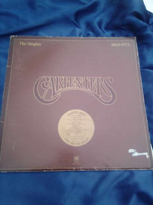 L.P. Vinyl Record.  Carpenters.  The Singles 1969-1973.  VG  VG