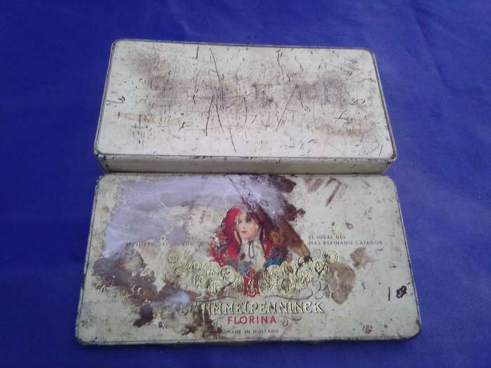 Cigarette tins joblot.