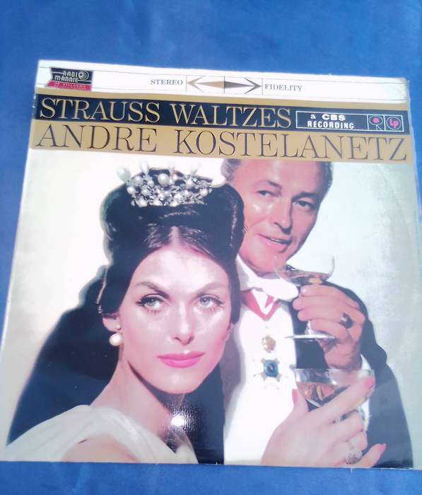 L.P. Strauss Waltzes. Andre Kostelanetz.  Cover: Very good. L.P.:Very good.