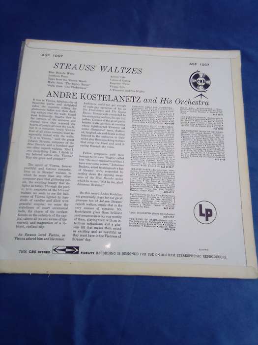 L.P. Strauss Waltzes. Andre Kostelanetz.  Cover: Very good. L.P.:Very good.