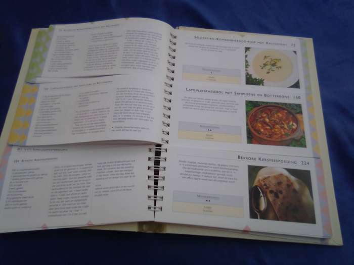 "Miljoen Spyskaarte". Lynn Bedford Hall.    Hard cover.