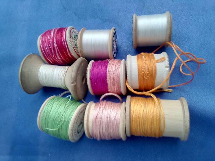 Wooden cotton reels joblot.