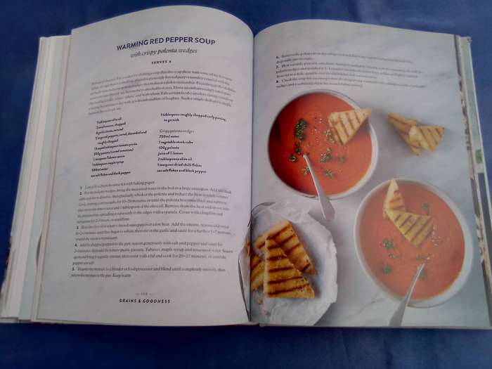 "Cook Share Eat Vegan". Hard cover.