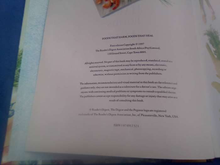 "Foods that Harm. Foods that Heal". Hard  cover.