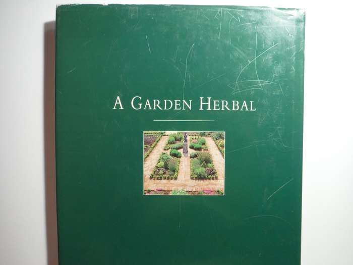 A Garden Herbal - Hardcover - Anthony Gardiner