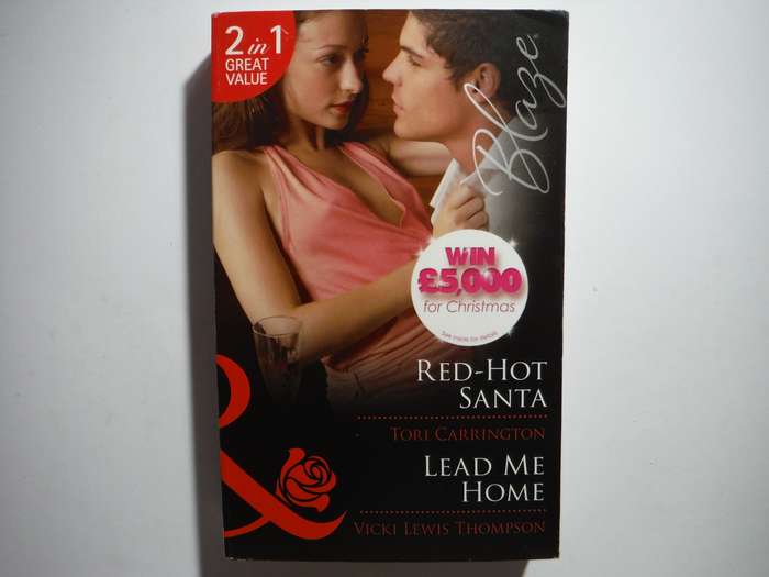 Mills & Boon 2 in 1 - Paperback - Red-Hot Santa and Lead Me Home