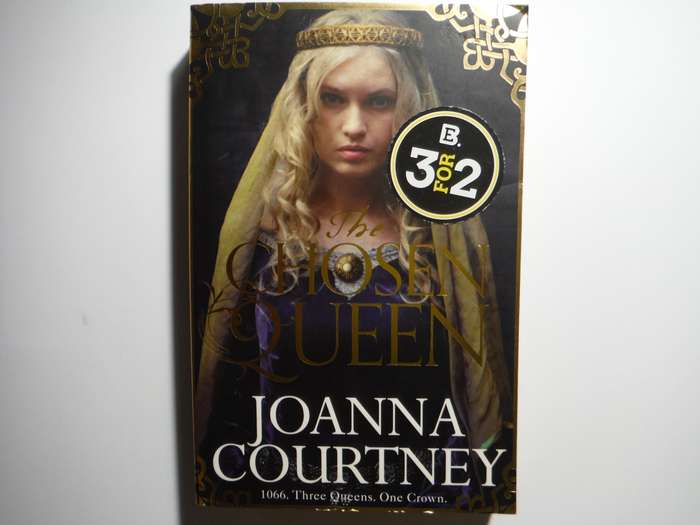 The Chosen Queen - Paperback - Joanna Courtney