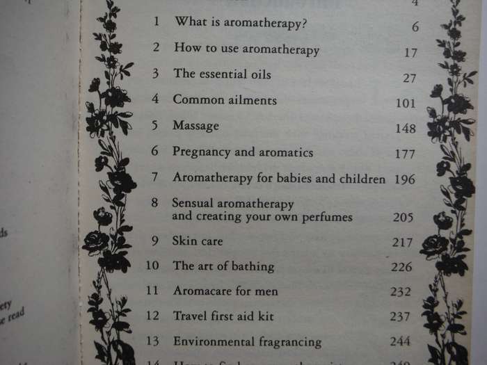 Aromatherapy : A Practical Guide to Essential Oils and Aromassage - Paperback - Jan Balkam