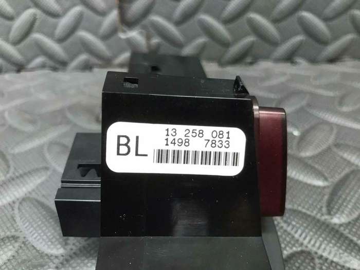 Opel Corsa D VXR Centre Dash Switches R300