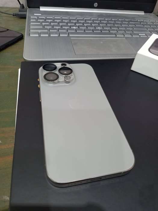 iPhone 16 Pro 256gb LIKE NEW !!!! BARGAIN !!