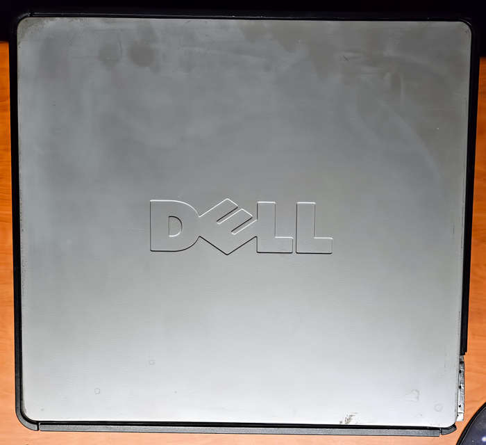 Dell Optiplex 745 - Windows 10- 4Gb RAM - 250Gb HDD- Radeon 7470, KB & Mouse