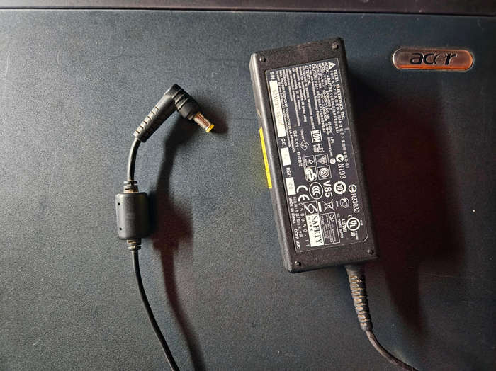 Acer TM 5730 Laptop