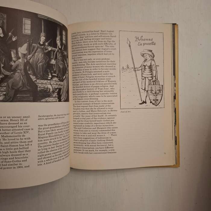 Dressing Up Transvestism and Drag: The History of an Obsession (Peter Ackroyd)