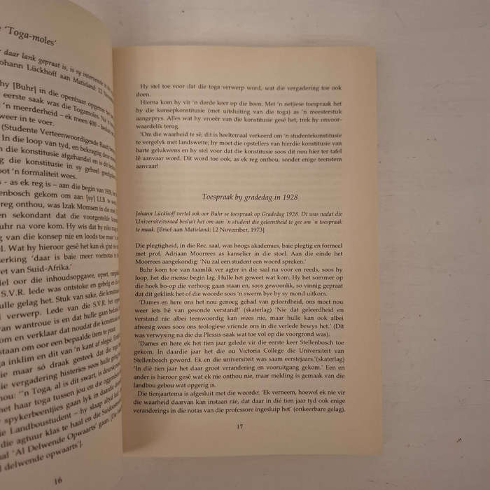 Buhr van die Bokveld" 'n Sprankelende Intellegensie" 'n Bloemlesing uit die werk van Johann Buhr