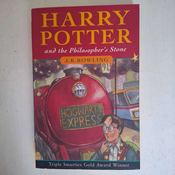 3 X  Harry Potter paperbacks