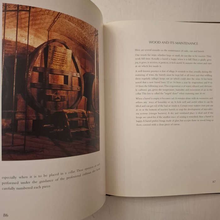 Barrel Making (an art in the service of wine) Jacques Puisais