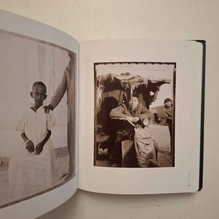 The Polaroid Book (Barbara Hitchcock)