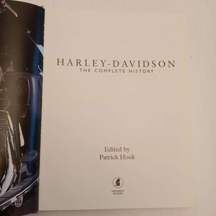 Harley Davidson the Complete History (Patrick Hook (ed))