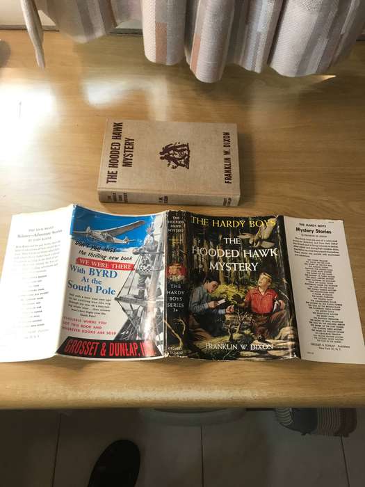 The Hardy Boys. The Hooded Hawk Mystery