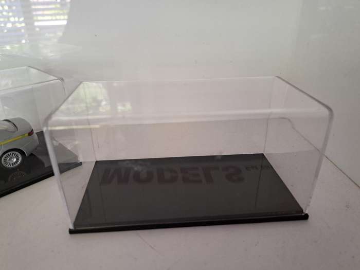 PERSPEX CASES TO FIT 1:43 SCALE DIE CAST MODELS