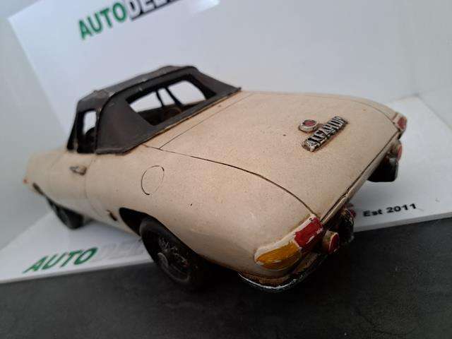 ALFA ROMEO DUETTO SPIDER MODEL