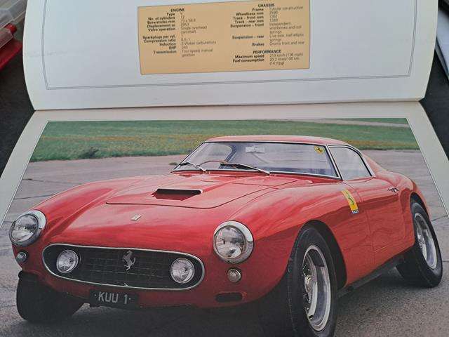 FERRARI -GREAT MARQUES POSTER BOOK