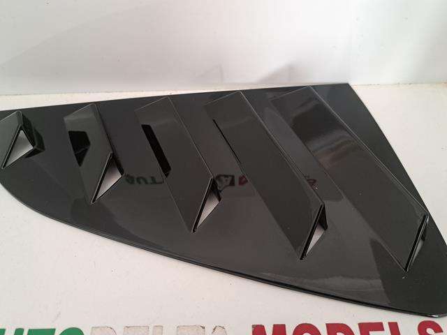 VOLKSWAGEN POLO REAR QUARTER VENT LOUVRE