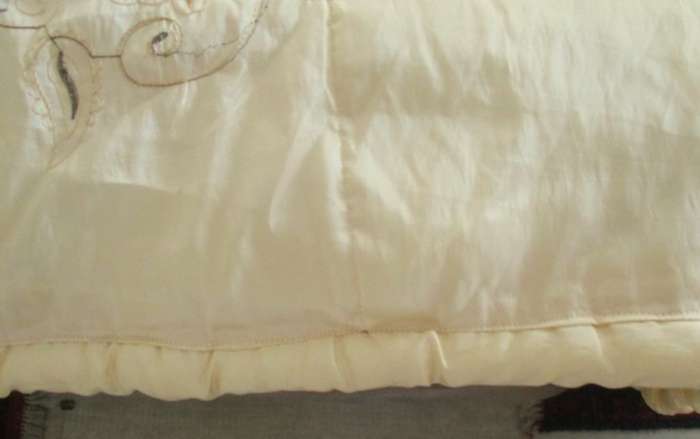 An enormous embroidered light gold comforter to fit king & queen size bed - 269cm x 262cm