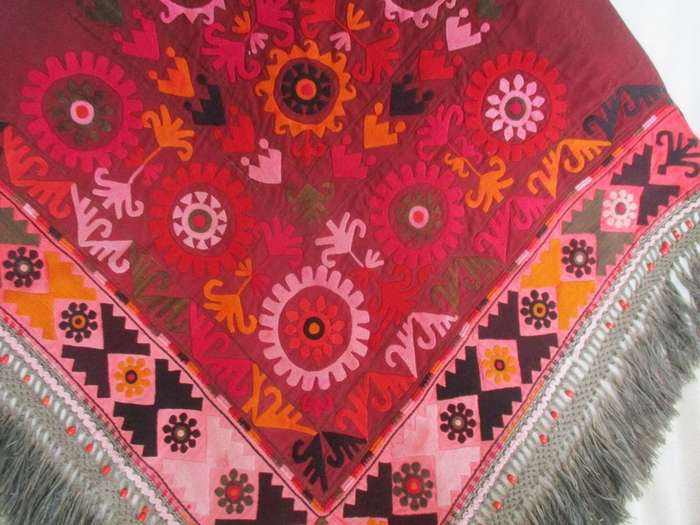 Stunning embroidered/woven Middle Eastern? cloth - a puzzler