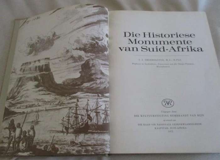 Die Historiese Monumente van Suid Afrika deur J.J. Oberholster - groot hardeband met stofomslag