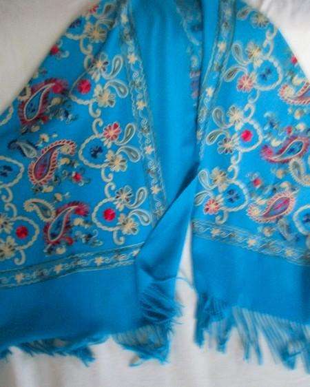 A special Cashmere shawl/throw - 100% Wool - beautifully embroidered and in "as new" condition