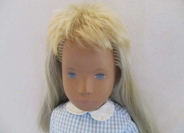 Rare Collector's doll - vintage 1960's/70's Sasha doll - Blonde Gingham Girl by Frido/Trendon