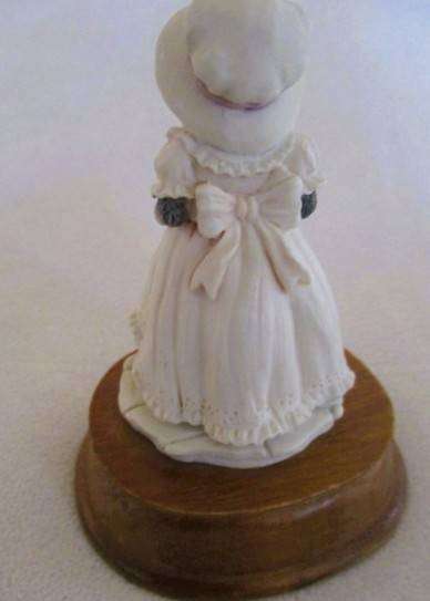 Beatrice Badger - collectable  Leonardo "Little Nook Village" figurine mounted on wooden base