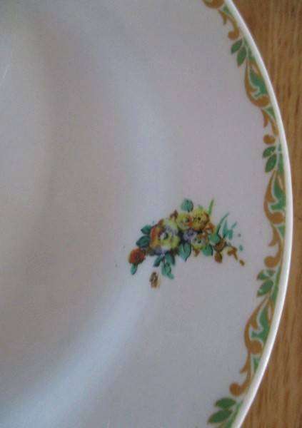 Vintage Art Deco AJ Wilkinson, Royal Staffordshire gravy/sauce boat and base plate