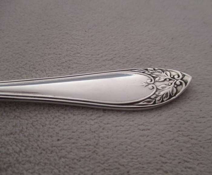 Vintage Yeoman, England EPNS cake fork set in canister