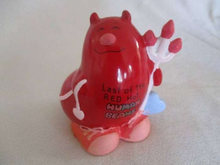 Collectable vintage 1984 Enesco Human Bean - Lat of the Red Hot Human Beans