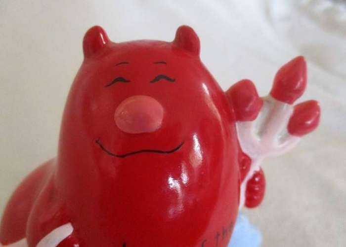 Collectable vintage 1984 Enesco Human Bean - Lat of the Red Hot Human Beans